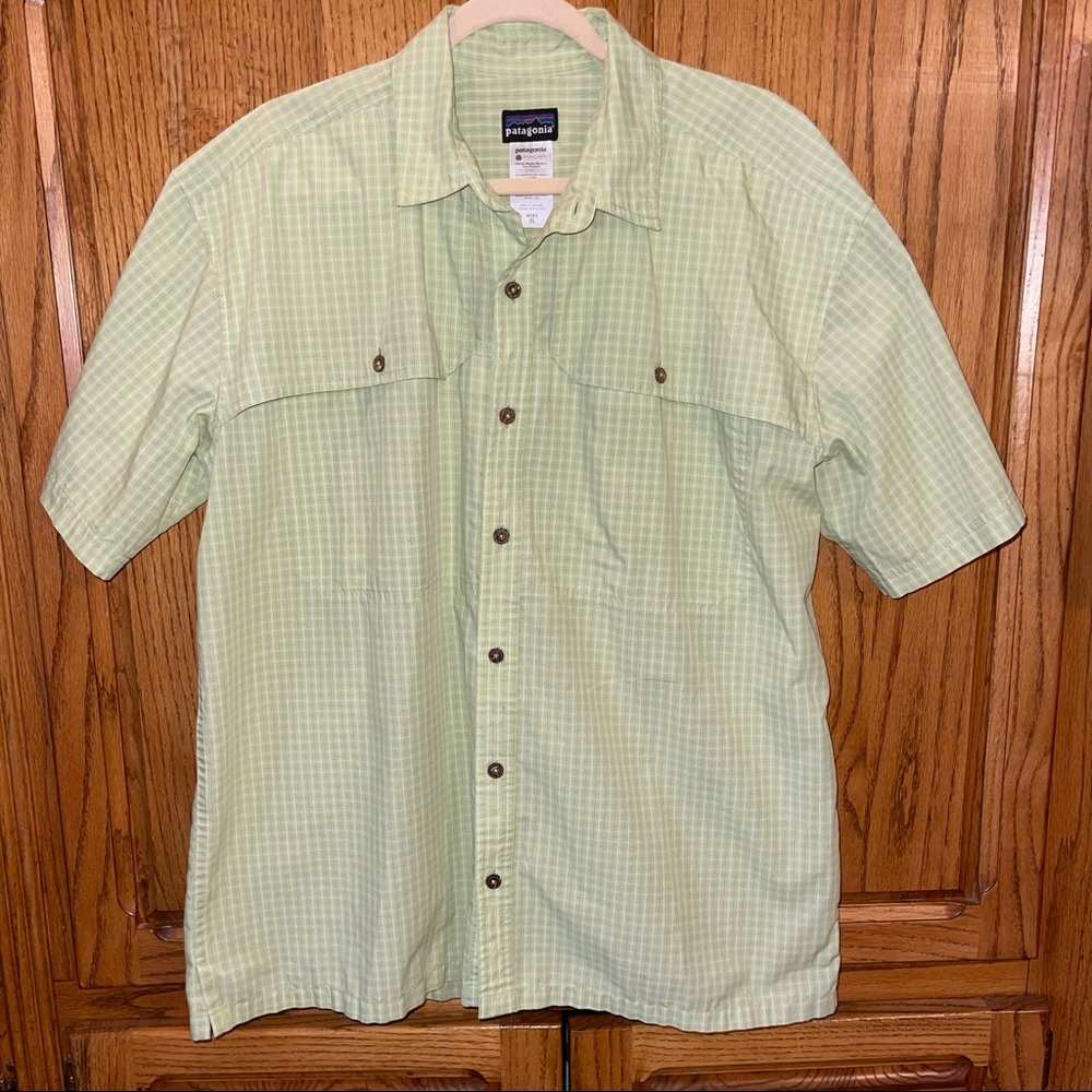 Patagonia Green Short Sleeve Plaid Shirt Button